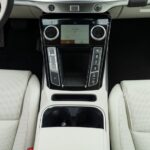 جاكوار-i-pace-2024-42