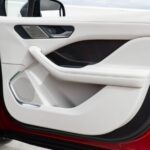 جاكوار-i-pace-2024-45