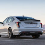 كاديلاك-سي-تي-5-بلاكوينج-2022-2-2