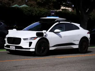 كيف تعمل السيارات ذاتية القيادة؟ التكنولوجيا وراء القيادة المستقبلية السيارات ذاتية القيادة