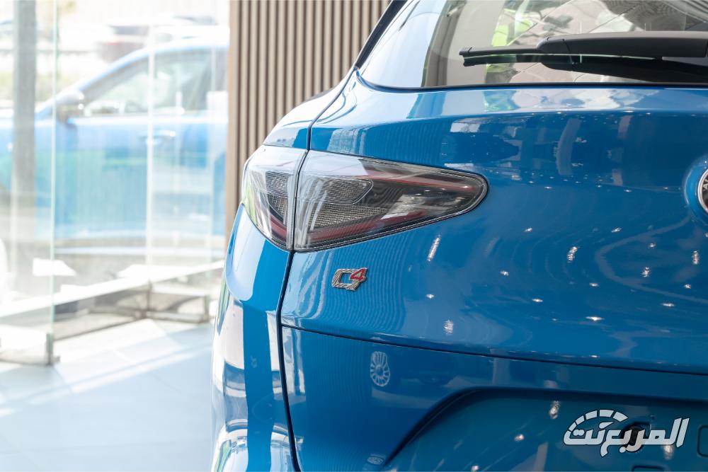 الفاروميو-ستلفيو-فيلوتشي-المربع-نت-40