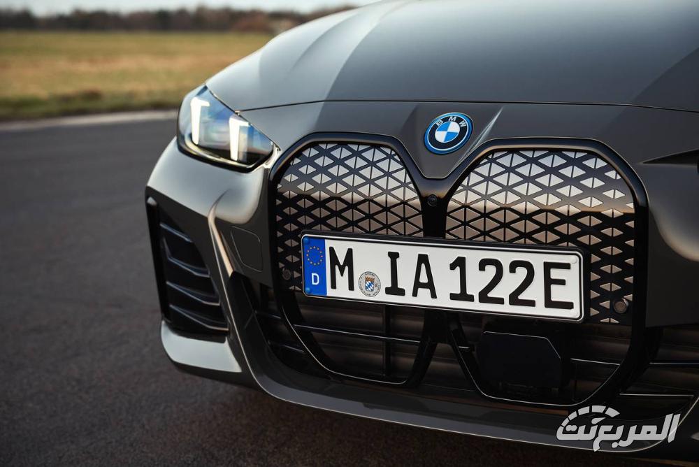 بي-ام-دبليو-i4-المربع-نت-1-2