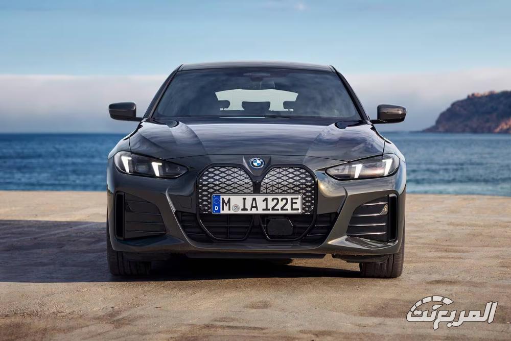 بي-ام-دبليو-i4-المربع-نت-22