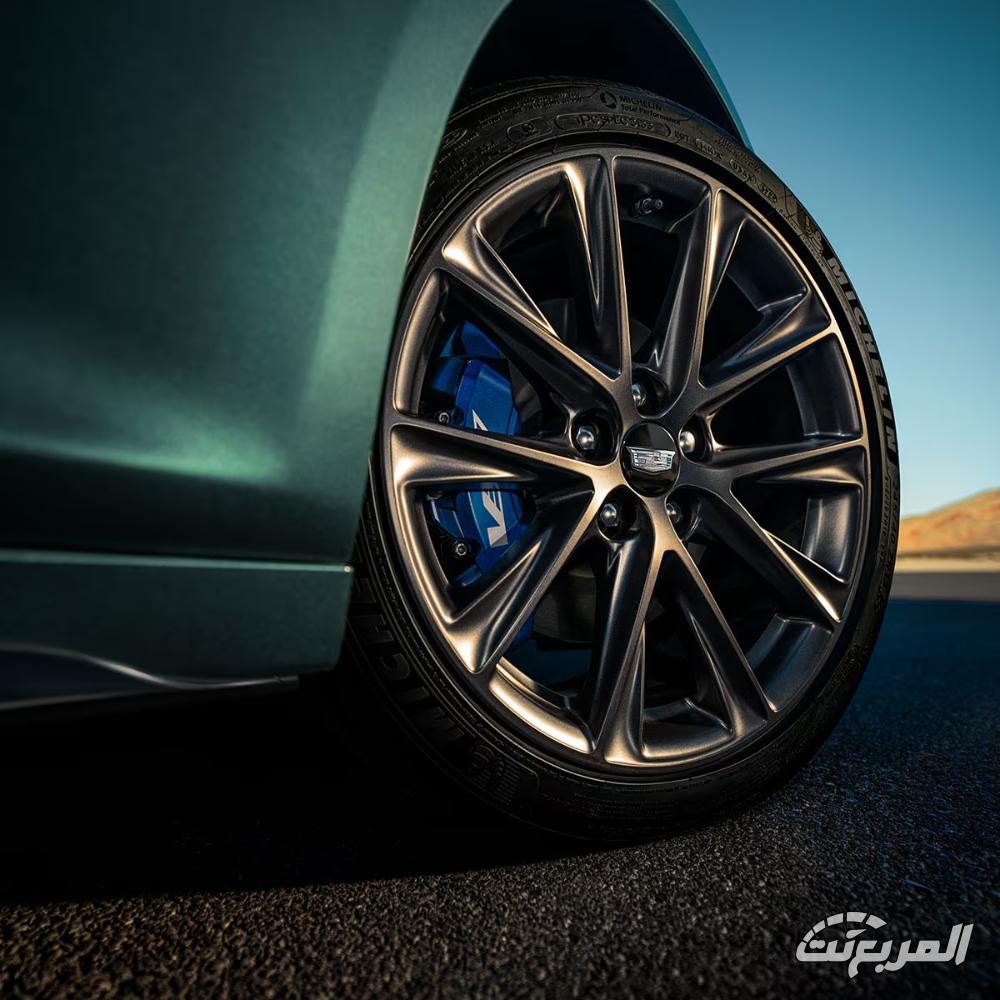 كاديلاك-ct5-v-المربع-نت-5