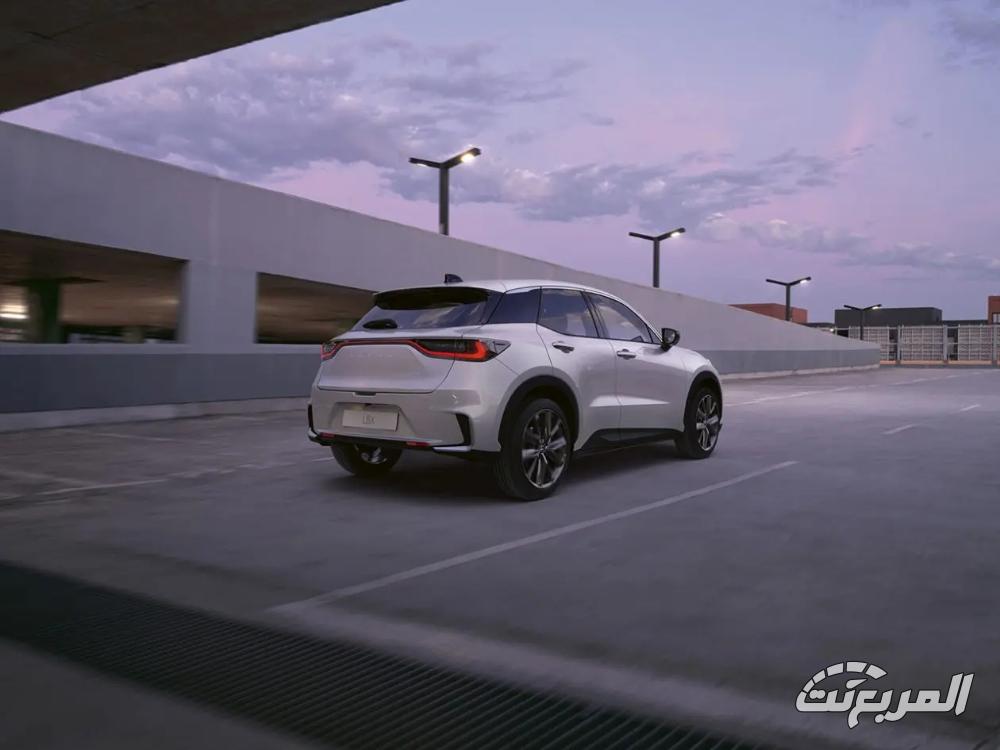 لكزس-lbx-المربع-نت-10