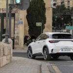 لكزس-lbx-المربع-نت-11