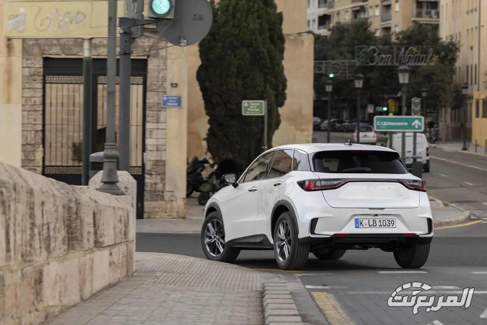 لكزس-lbx-المربع-نت-11