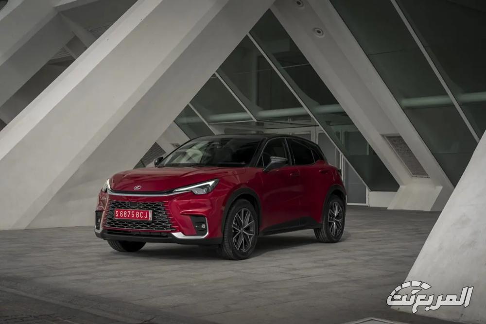 لكزس-lbx-المربع-نت-3