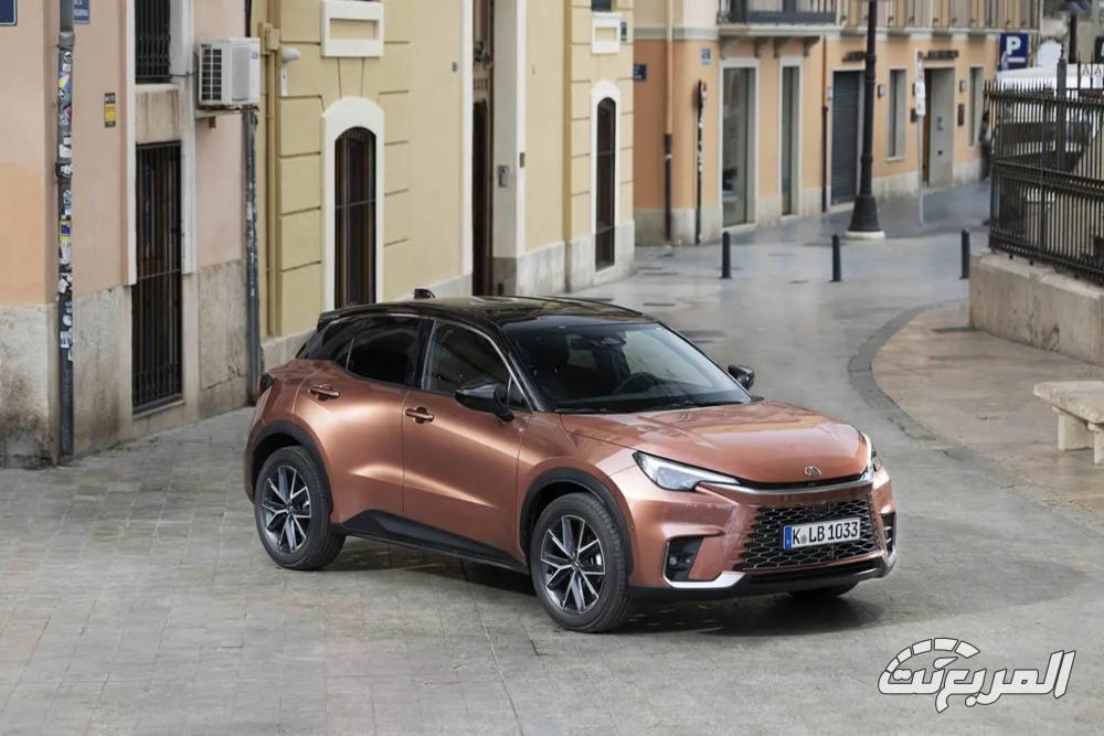 لكزس-lbx-المربع-نت-33