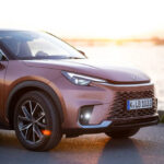 لكزس-lbx-المربع-نت-35