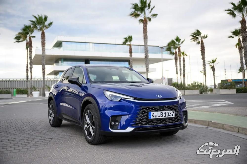 لكزس-lbx-المربع-نت-37