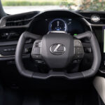 لكزس-rz-2024-فئة-premium-14-3