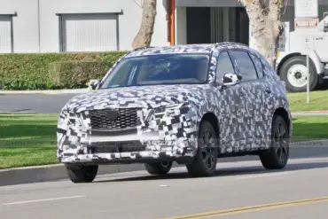 مازدا CX-5 موديل 2025 الجيل الثالث الجديد يظهر لأول مرة أثناء اختباره 