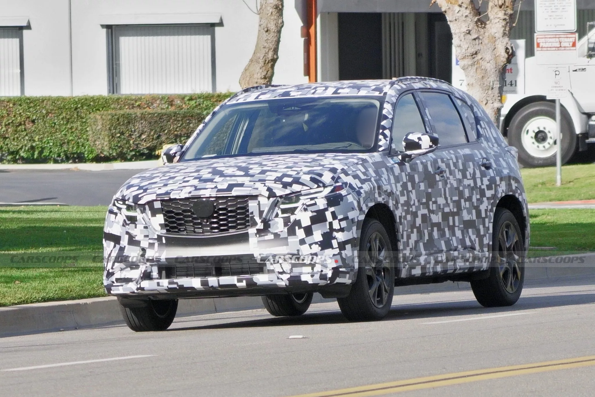 مازدا CX-5 موديل 2026 الجيل الثالث الجديد يظهر لأول مرة أثناء اختباره 