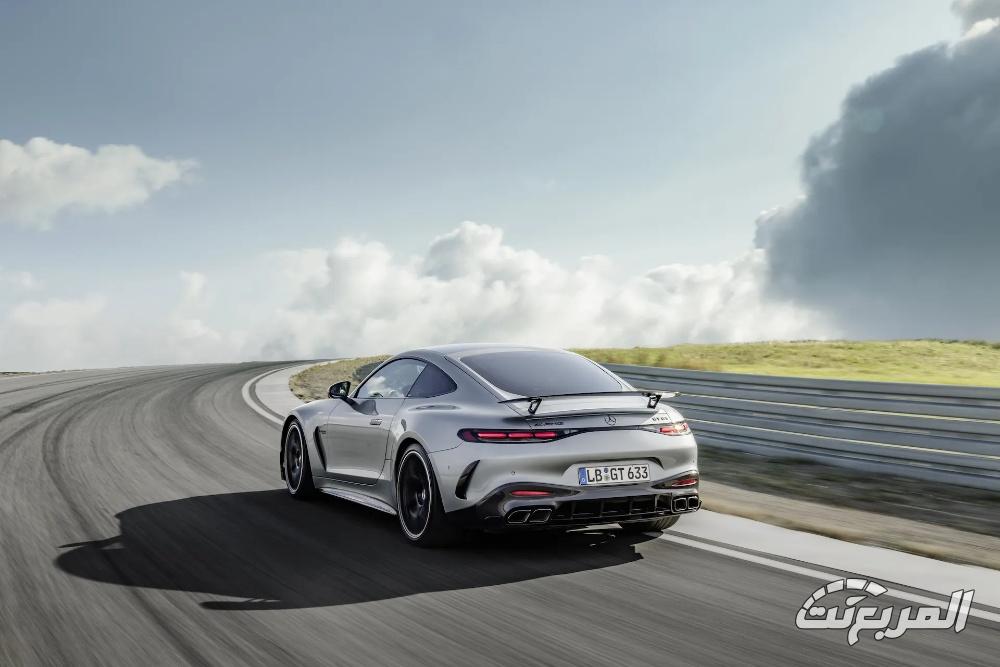 مرسيدس-gt-كوبيه-المربع-نت-46