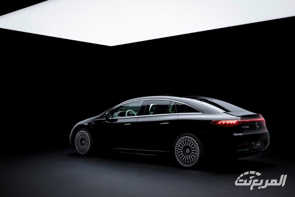 مرسيدس-eqs-المربع-نت-40