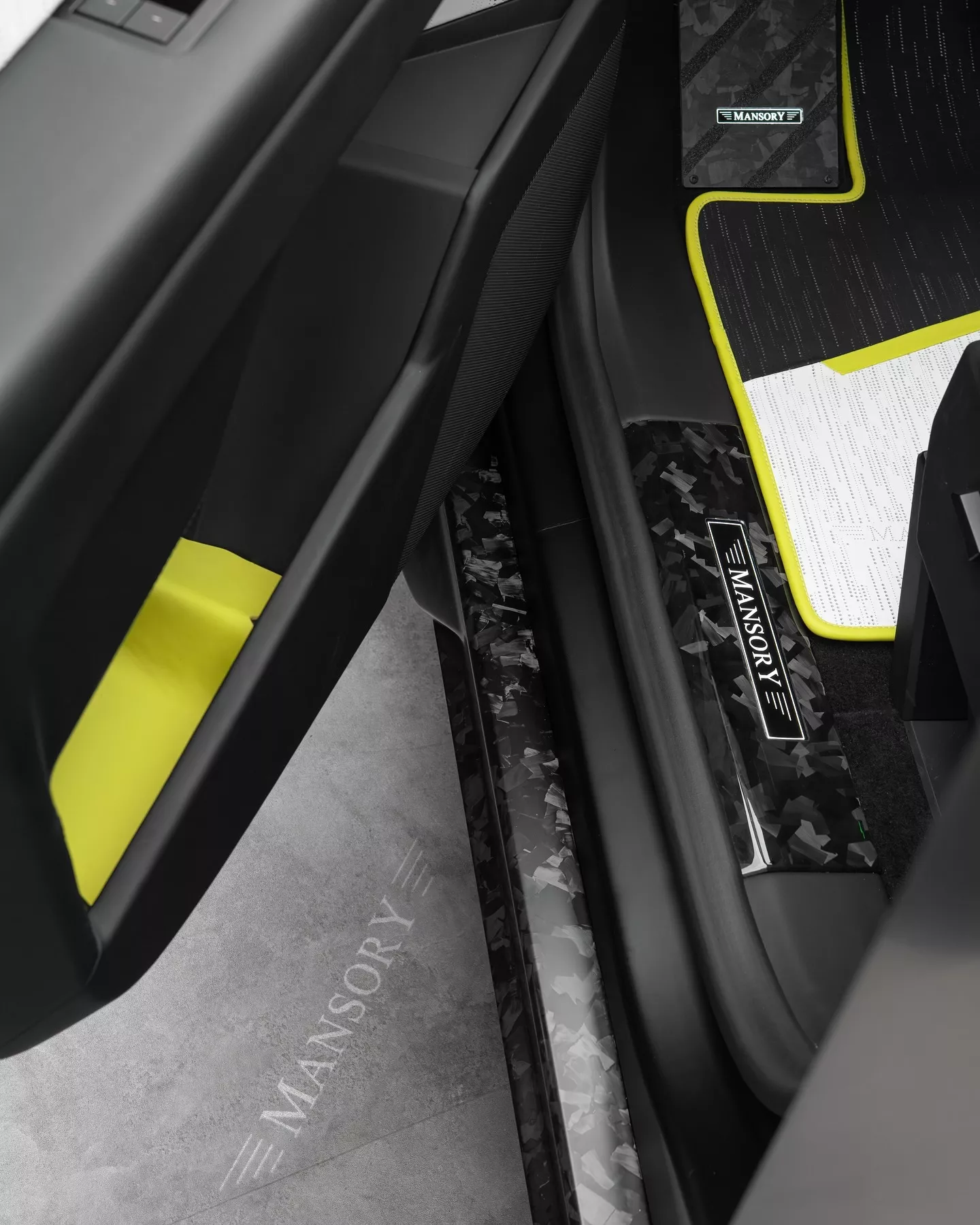 مانسوري تكشف عن إصدار جامح لتيسلا سايبرتراك قادم للشرق الأوسط مانسوري تكشف عن إصدار جامح لتيسلا سايبرتراك قادم للشرق الأوسط 14