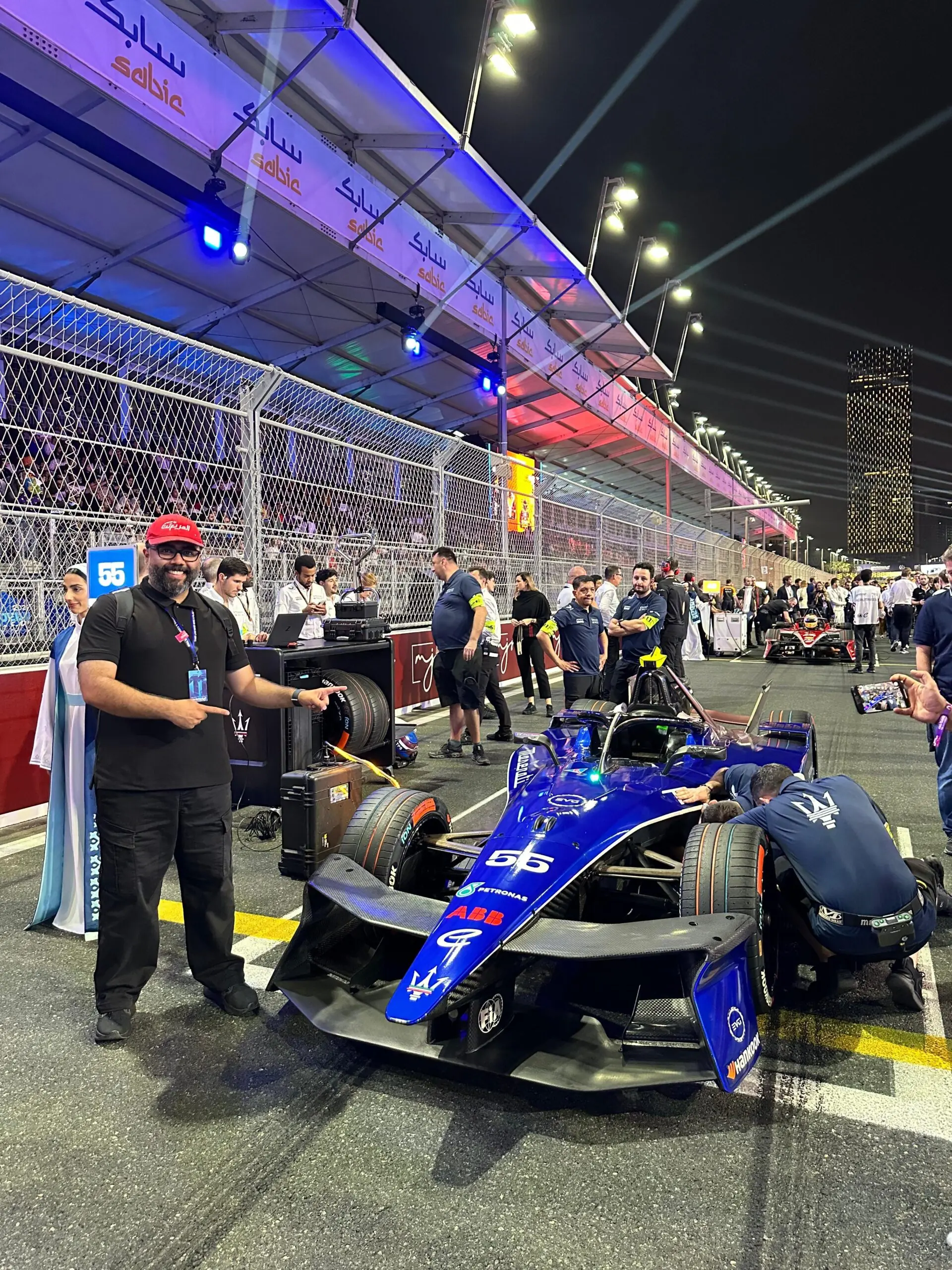 أخبار السيارات في أسبوع:سبيكتر بلاك بادج 2025 هي أقوى رولزرويس وهوندا مستعدة لإعادة فتح مفاوضات الاندماج مع نيسان أخبار السيارات في أسبوع:سبيكتر بلاك بادج 2025 هي أقوى رولزرويس وهوندا مستعدة لإعادة فتح مفاوضات الاندماج مع نيسان 29