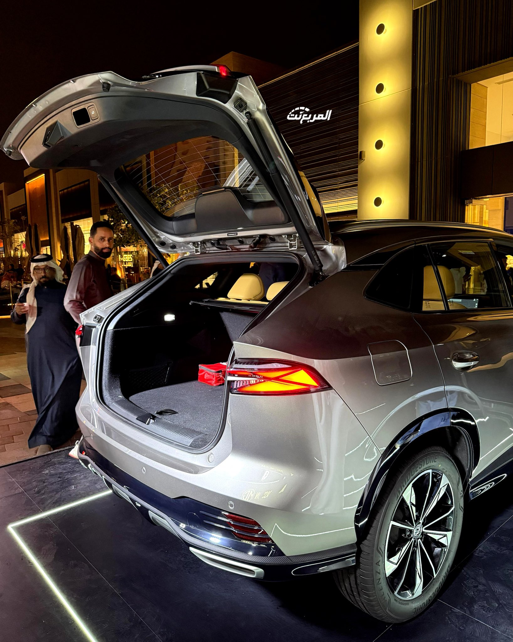 ام-جي-hs-المربع-نت-4-2