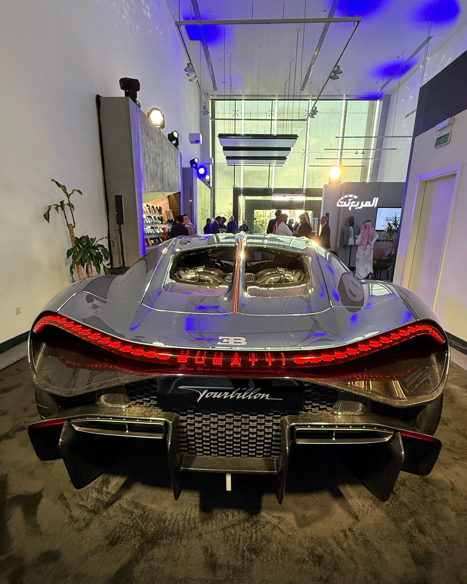 بوجاتي-توربيون-المربع-نت-3-3