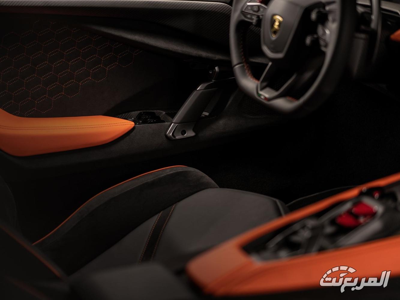 لامبورجيني-ريفويلتو-المربع-نت-19