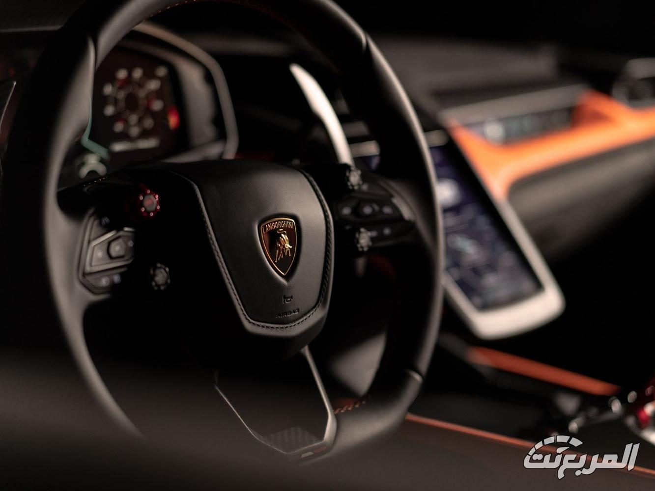 لامبورجيني-ريفويلتو-المربع-نت-31