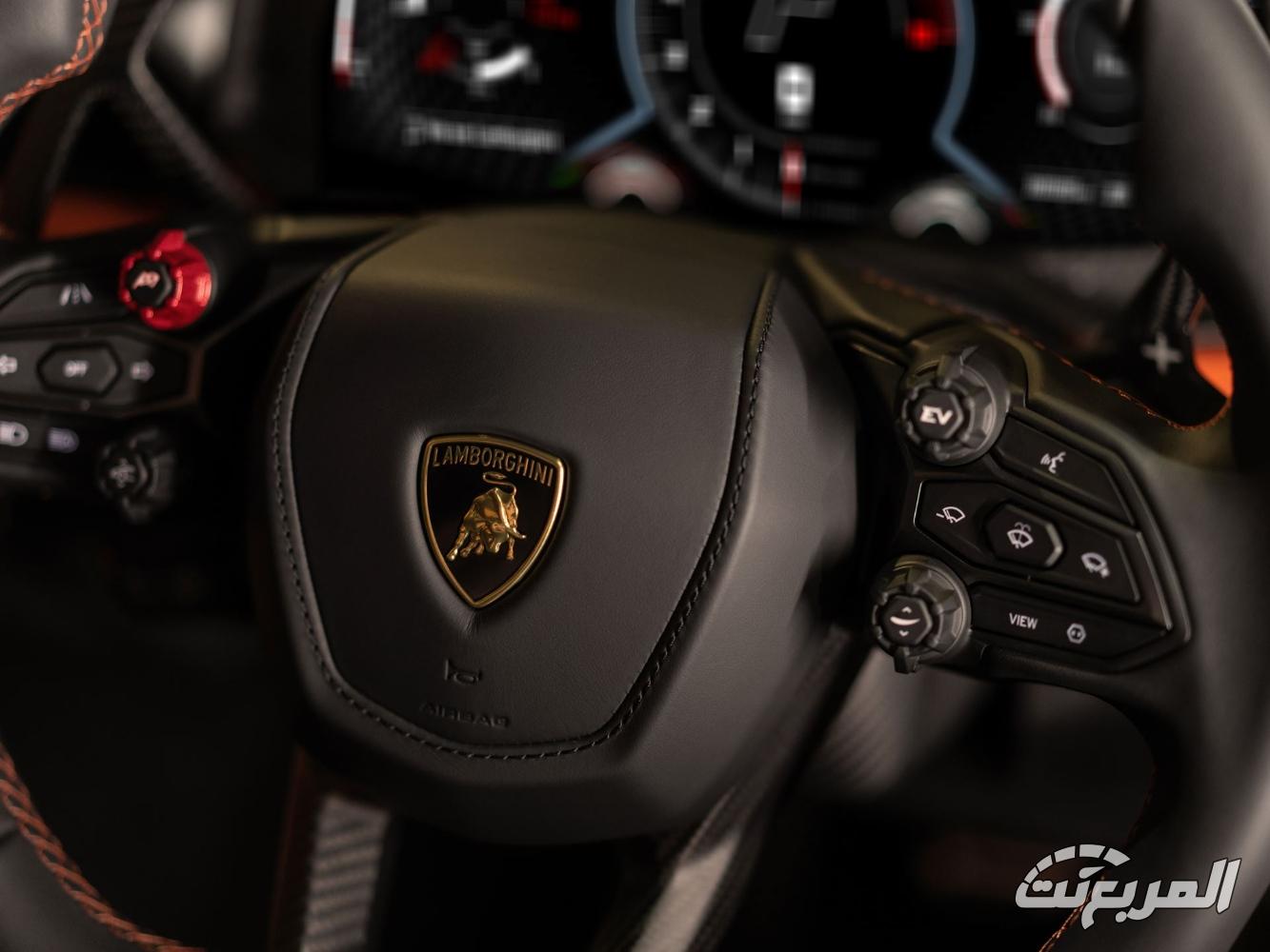 لامبورجيني-ريفويلتو-المربع-نت-37