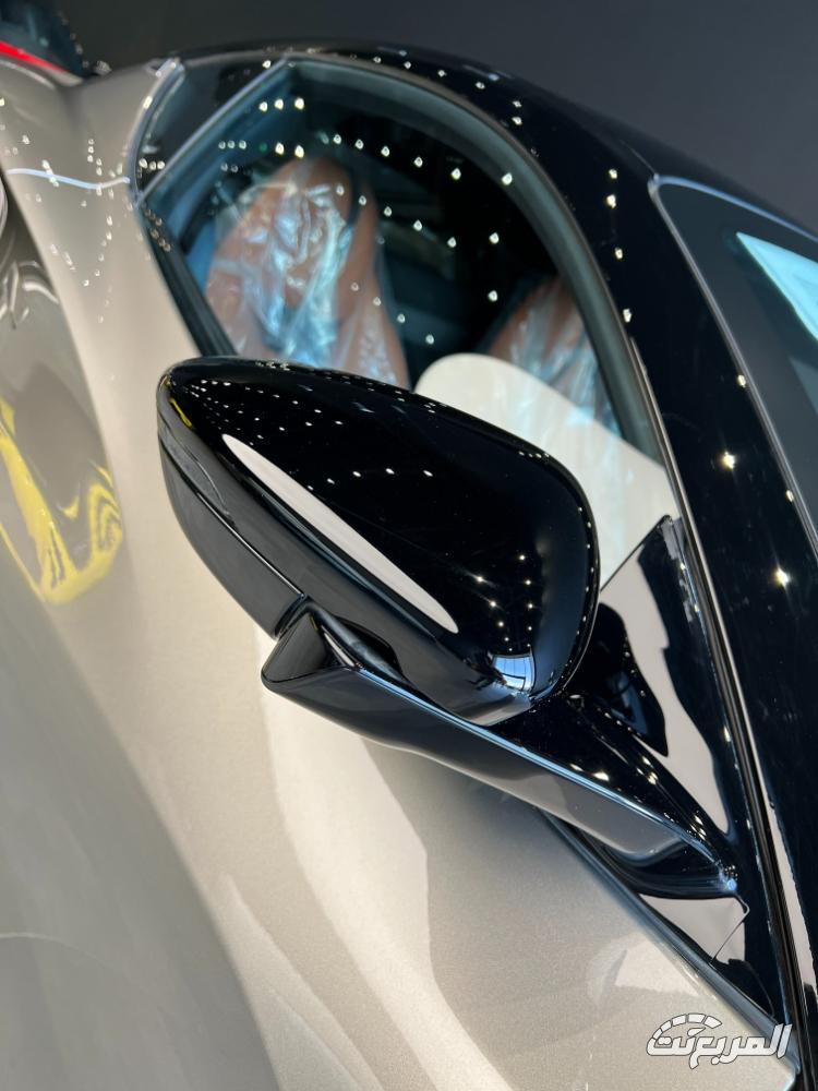 لوتس-اميرا-18