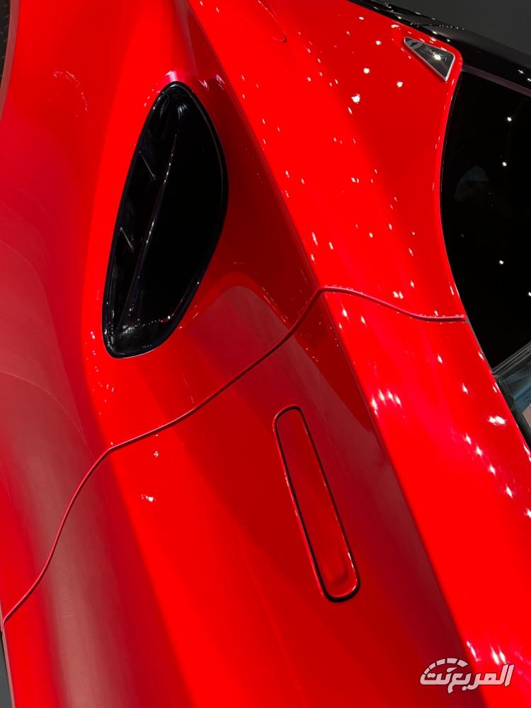 لوتس-اميرا-24