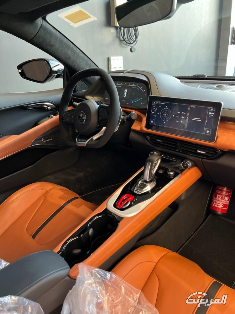 لوتس-اميرا-8