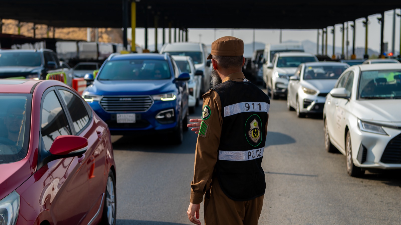 تعديلات مرتقبة على نظام المرور: تشديد غير مسبوق يضع المخالفين تحت طائلة المحاكمة تجاوز أرتال المركبات عند الاشارات