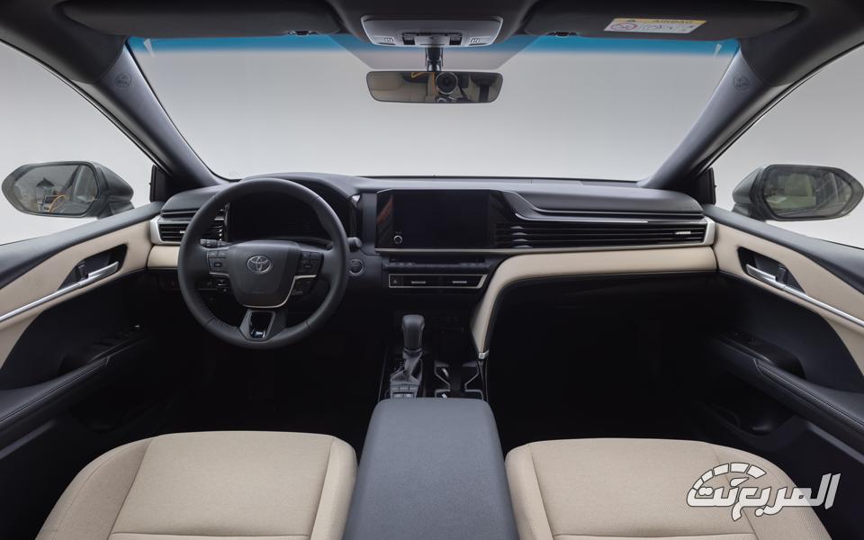 تويوتا كامري نص فل 2025 مميزات كامري LE بنزين وهايبرد تويوتا كامري نص فل 2025 مميزات كامري LE بنزين وهايبرد 3