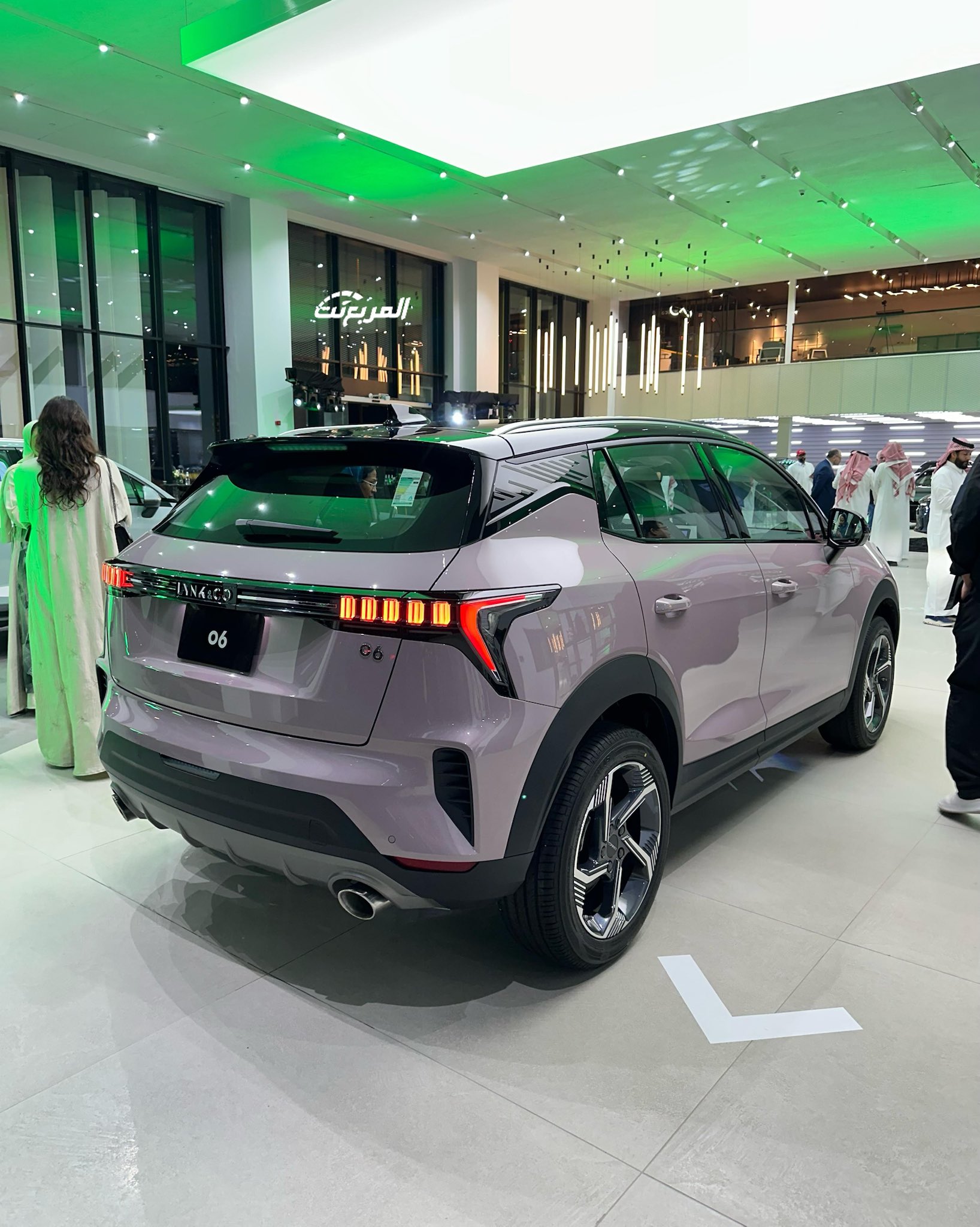 مواصفات سيارة لينك اند كو 06 موديل 2025 مع الأسعار في السعودية (صور وفيديو) صور لينك اند كو 06 موديل 2025 بجودة عالية من الداخل والخارج والألوان المتوفرة