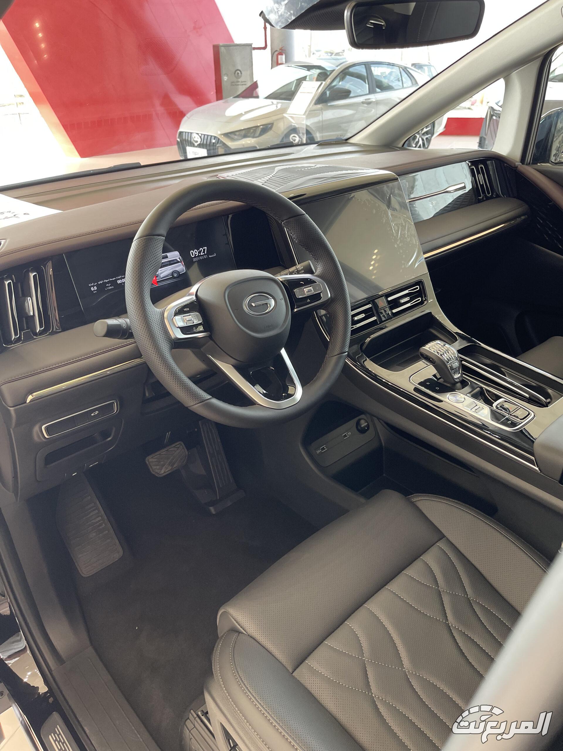 صور جي ايه سي ام 8 موديل 2025 بجودة عالية من الداخل والخارج والألوان المتوفرة كم سعر جي ايه سي M8 موديل 2025 في السعودية؟ مع عرض الفئات والتجهيزات (بالصور)