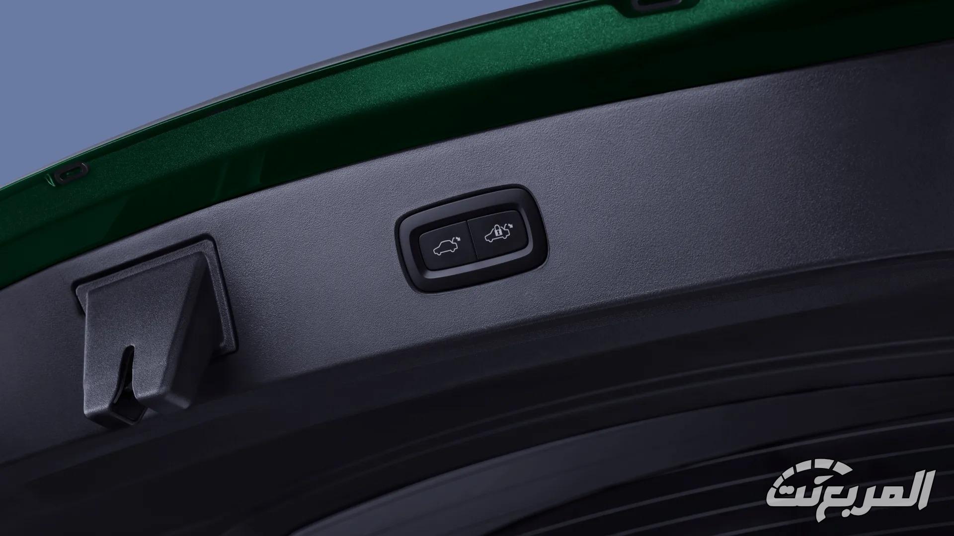 مواصفات سيارة لينك اند كو 06 موديل 2025 مع الأسعار في السعودية (صور وفيديو) كم سعر لينك اند كو 06 موديل 2025 في السعودية؟ مع عرض الفئات والتجهيزات (بالصور)