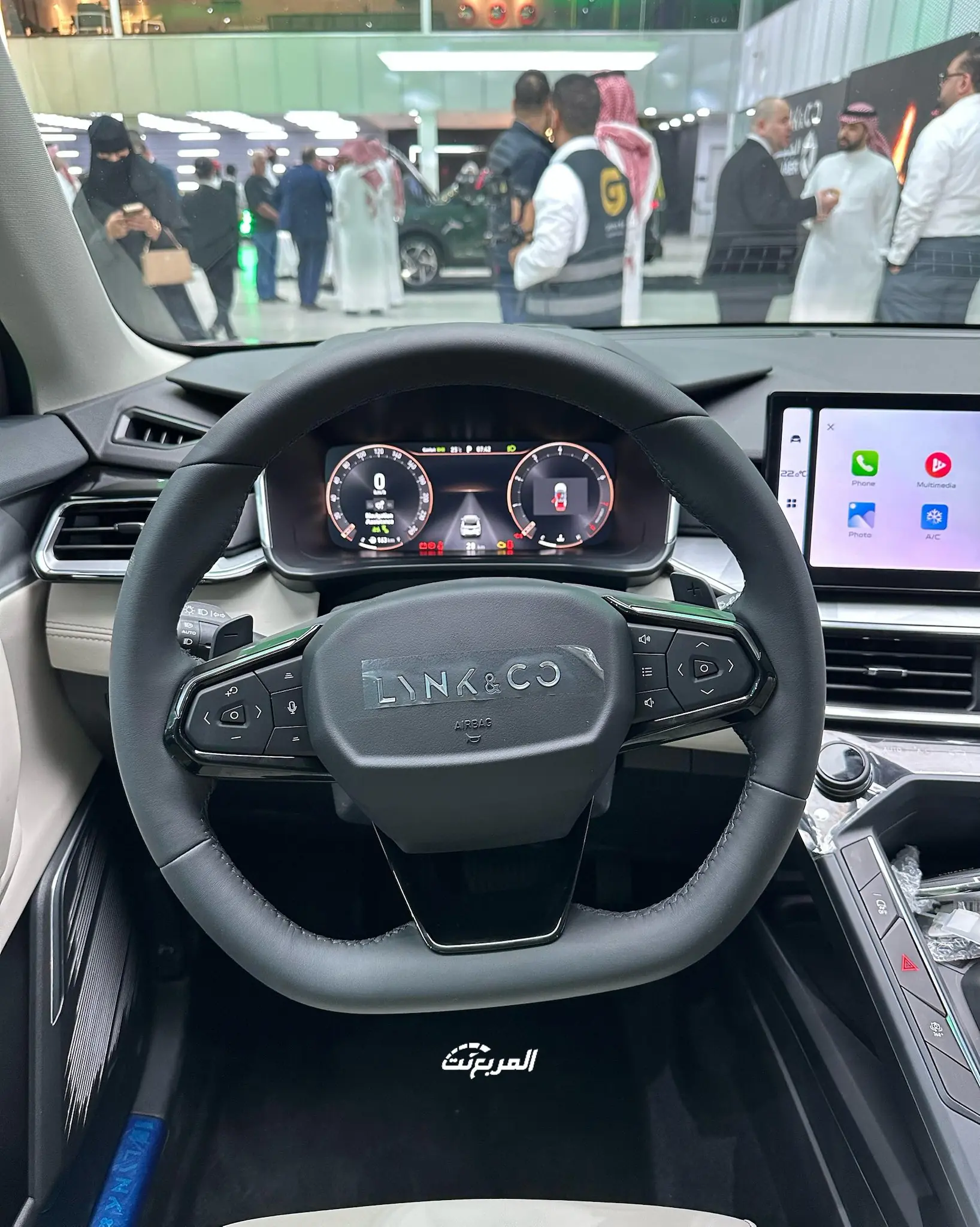 أسعار سيارات لينك اند كو 2025 في السعودية كل اللي ودك تعرفه مع أبرز المواصفات المتوفرة لينك اند كو 06 موديل 2025 بجميع المواصفات والفئات والأسعار المتوفرة وأبرز العيوب والمميزات