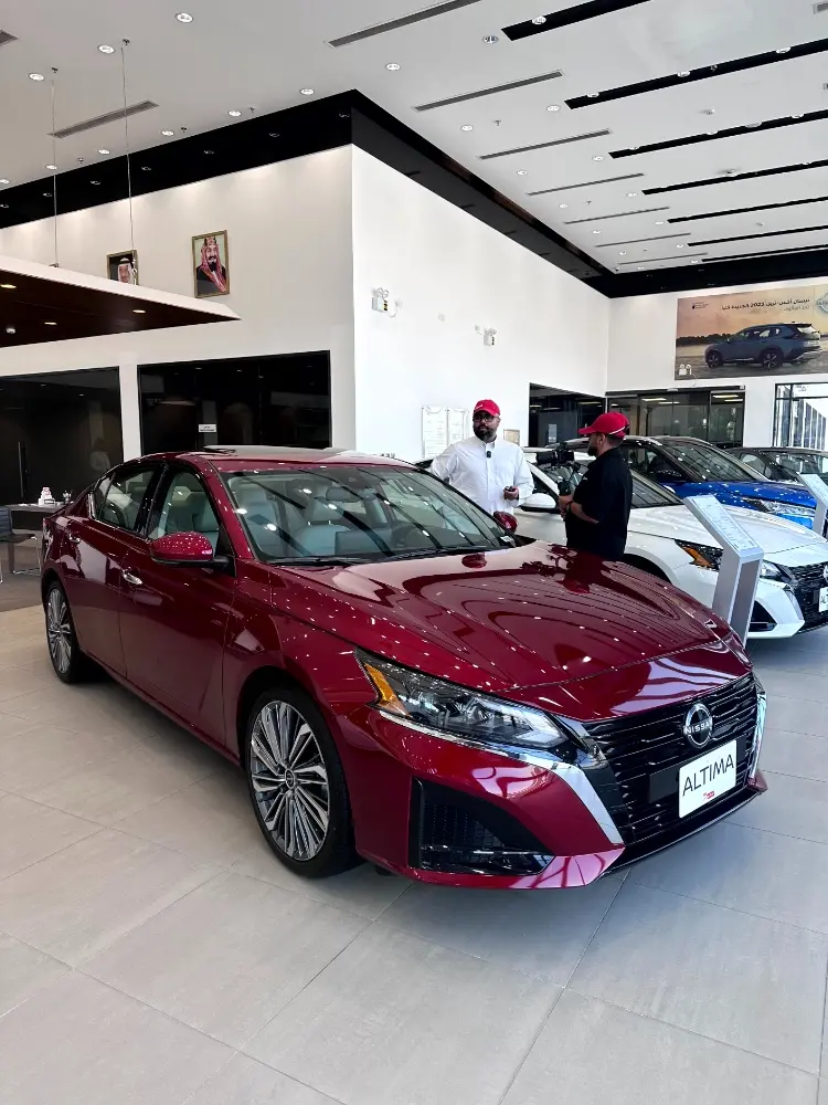 سعر نيسان ألتيما 2025 مع الفئات وابرز المواصفات والتجهيزات التقنية سعر نيسان ألتيما 2025 48