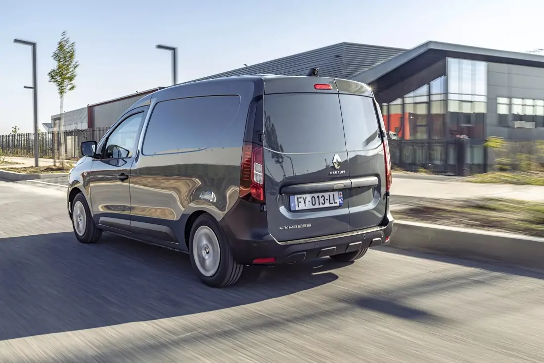 اسعار سيارات رينو 2025 بكل فئاتها عند وكيلها الوعلان اسعار سيارات رينو 2025 بكل فئاتها عند وكيلها الوعلان 8