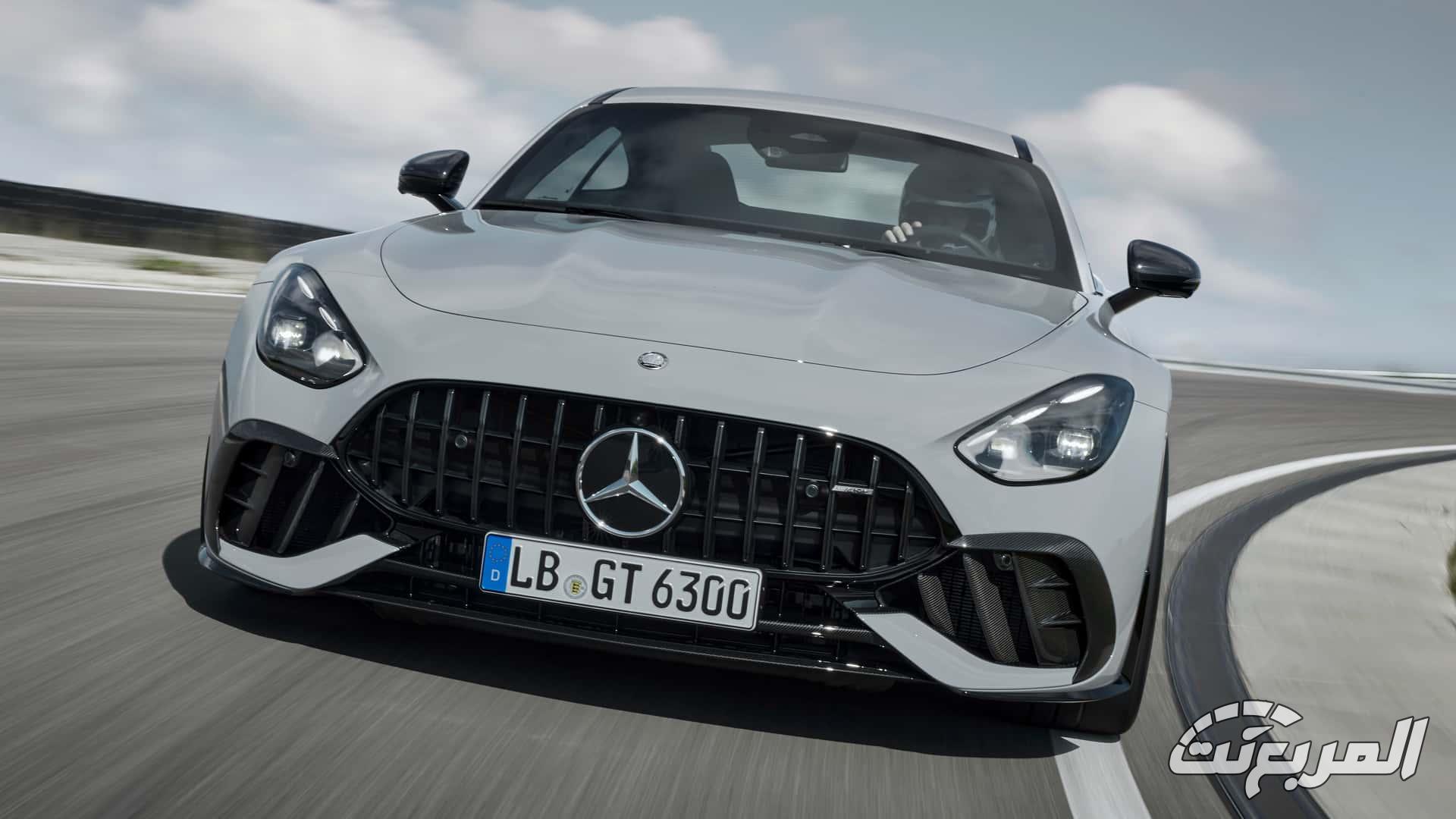 مرسيدس تطرح الكوبيه الخارقة GT63 برو موديل 2025 بسعر 739,000 ريال مرسيدس تطرح الكوبيه الخارقة GT63 برو موديل 2025 بسعر 739,000 ريال 4