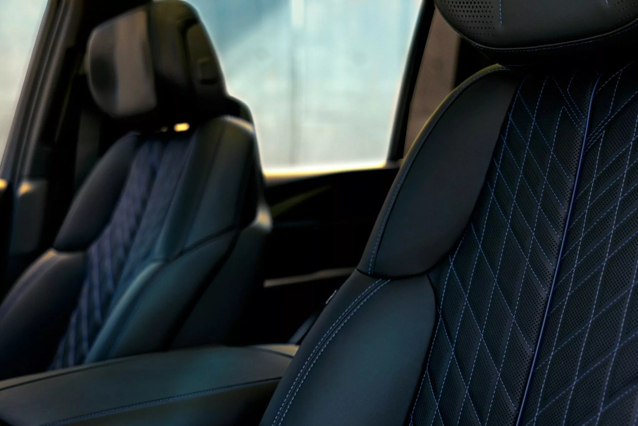 كاديلاك اسكاليد IQ الكهربائية تحصل على نسخة الشاسيه الطويل وهذه الأسعار والمواصفات كاديلاك اسكاليد IQ الكهربائية تحصل على نسخة الشاسيه الطويل وهذه الأسعار والمواصفات 5