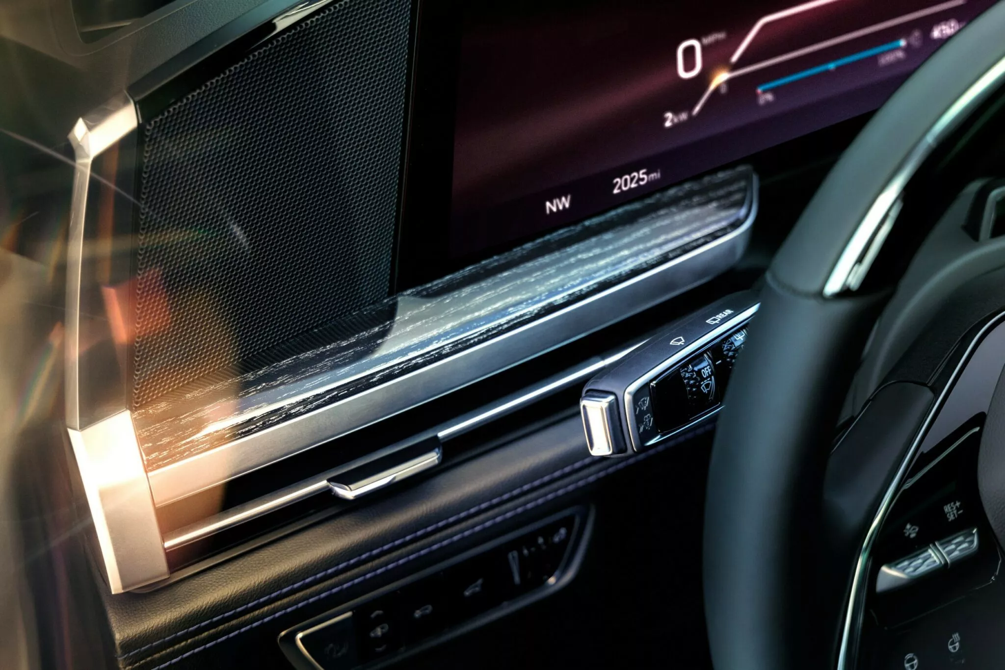 كاديلاك اسكاليد IQ الكهربائية تحصل على نسخة الشاسيه الطويل وهذه الأسعار والمواصفات كاديلاك اسكاليد IQ الكهربائية تحصل على نسخة الشاسيه الطويل وهذه الأسعار والمواصفات 6