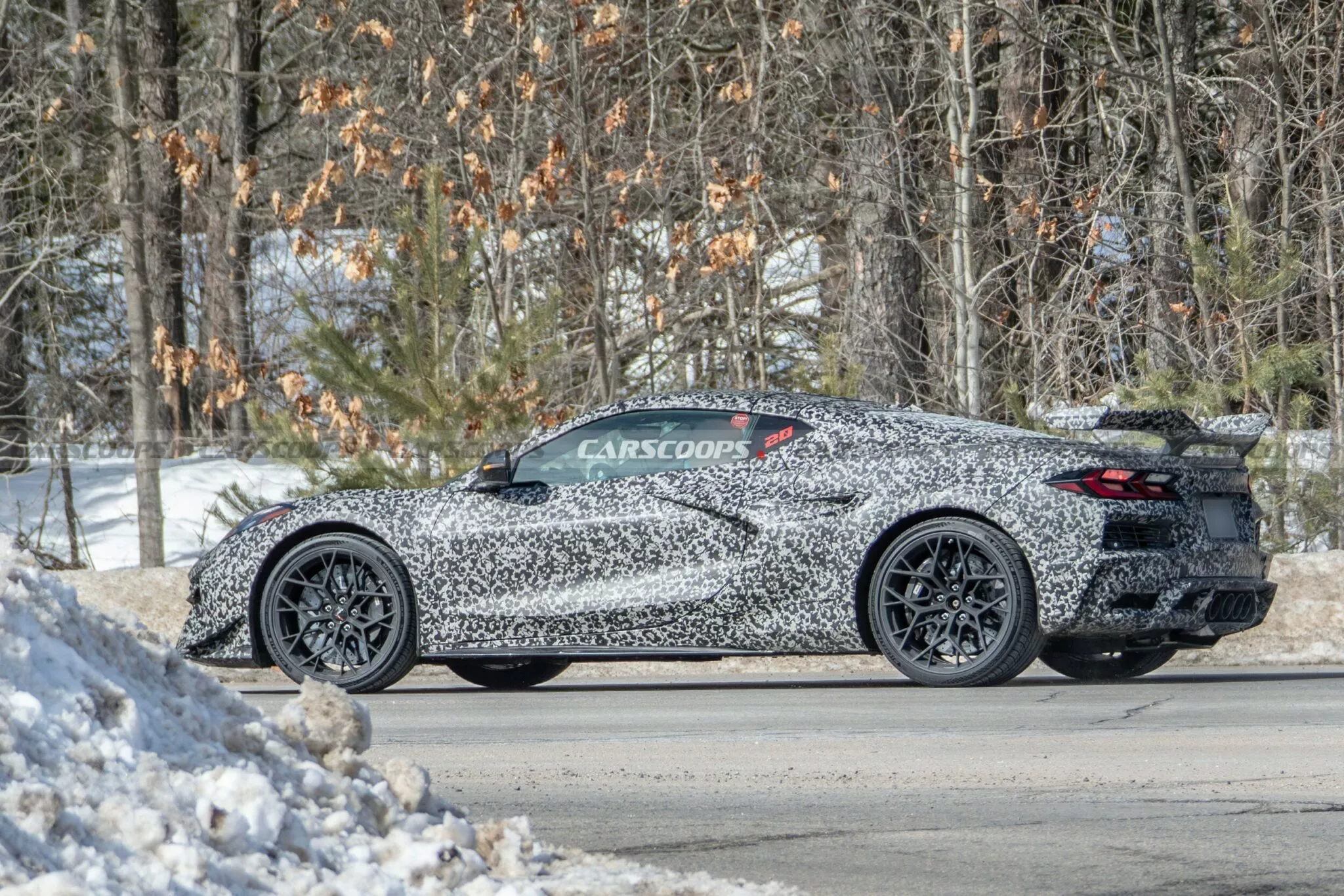 شيفروليه كورفيت 2026 فيس ليفت تظهر لأول مرة أثناء اختبارها شيفروليه كورفيت 2026 فيس ليفت تظهر لأول مرة أثناء اختبارها 23