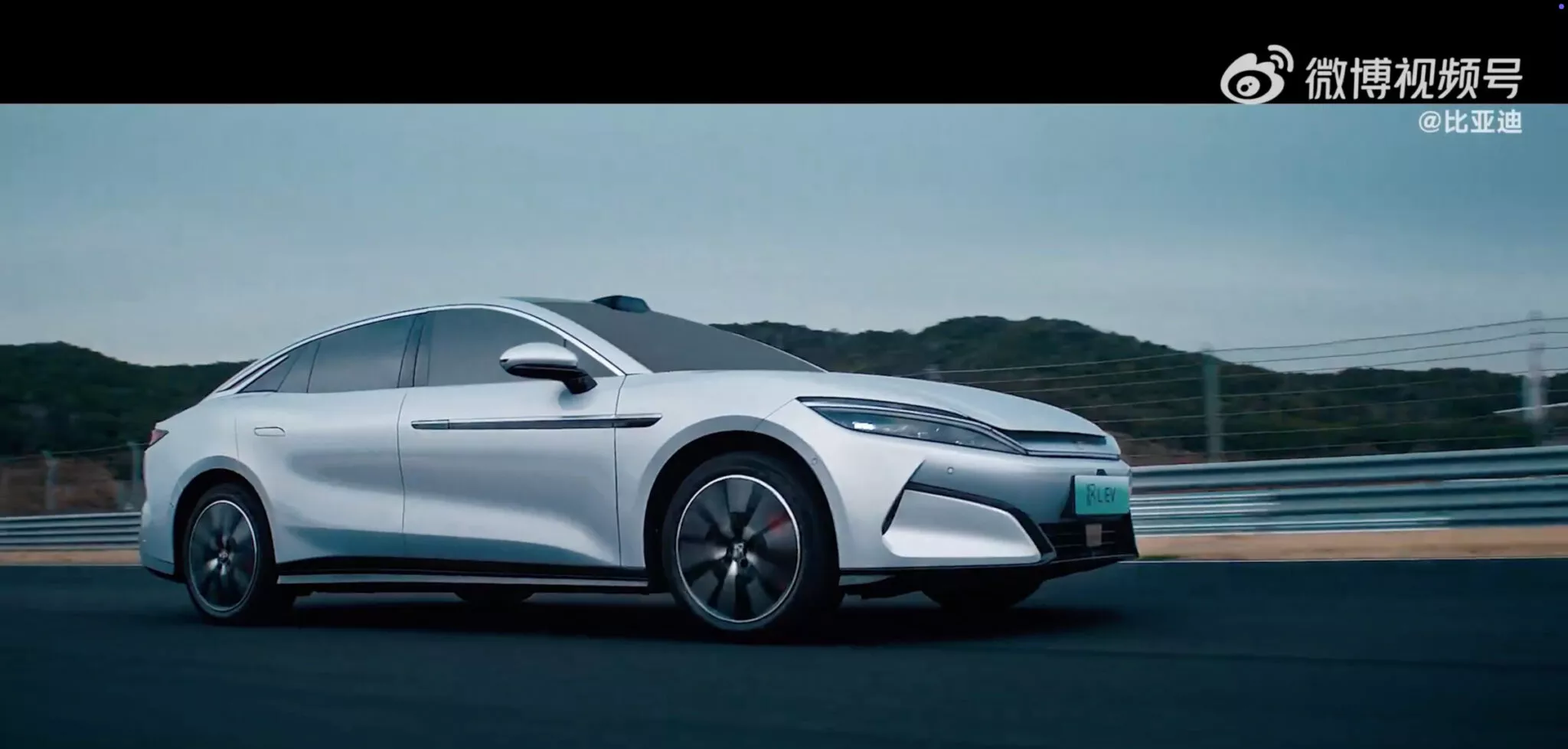 قيمة بي واي دي تصل لمستويات تاريخية مع انهيار قيمة تيسلا في البورصة