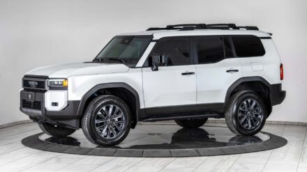 تويوتا برادو تحصل على إصدار مصفح مقاوم للرصاص والقنابل اليدوية تويوتا برادو تحصل على إصدار مصفح مقاوم للرصاص والقنابل اليدوية