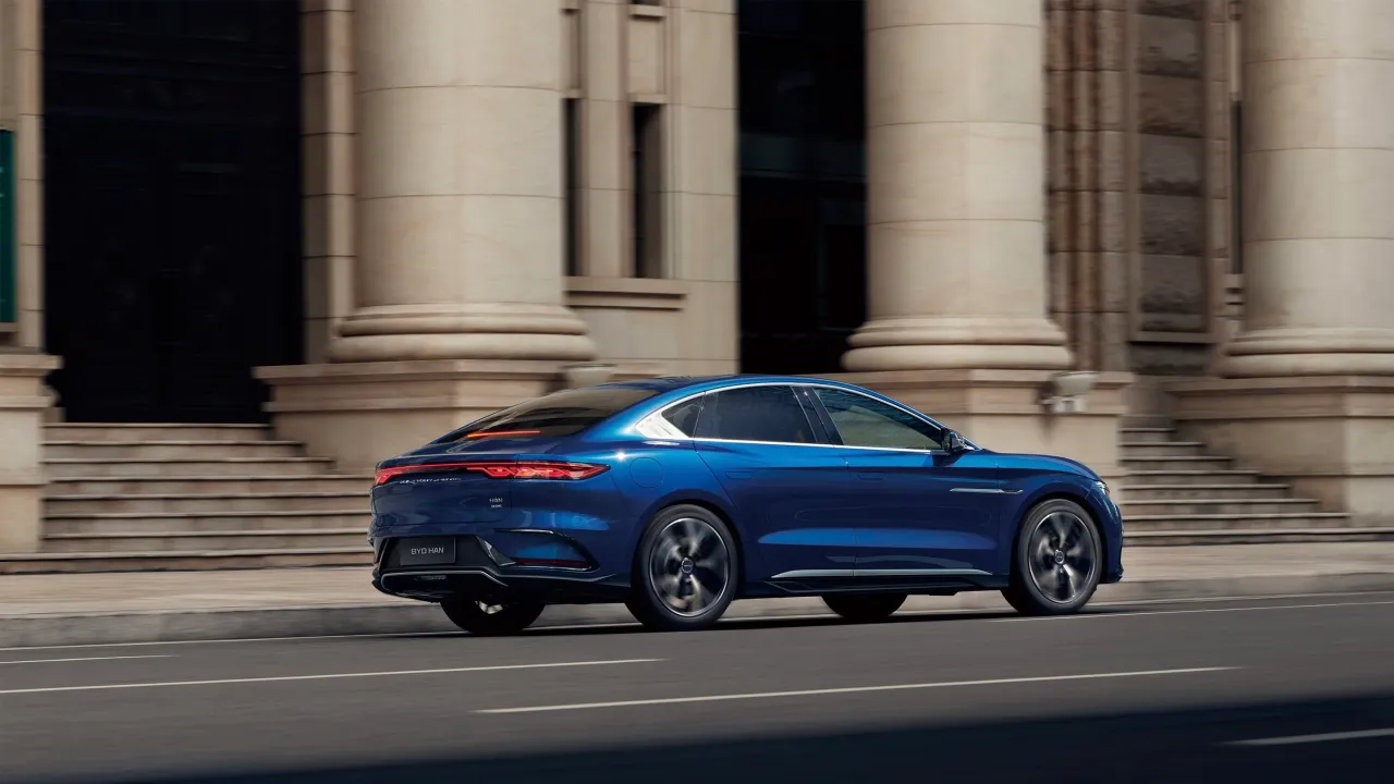 قيمة بي واي دي تصل لمستويات تاريخية مع انهيار قيمة تيسلا في البورصة قيمة بي واي دي تصل لمستويات تاريخية مع انهيار قيمة تيسلا في البورصة 2