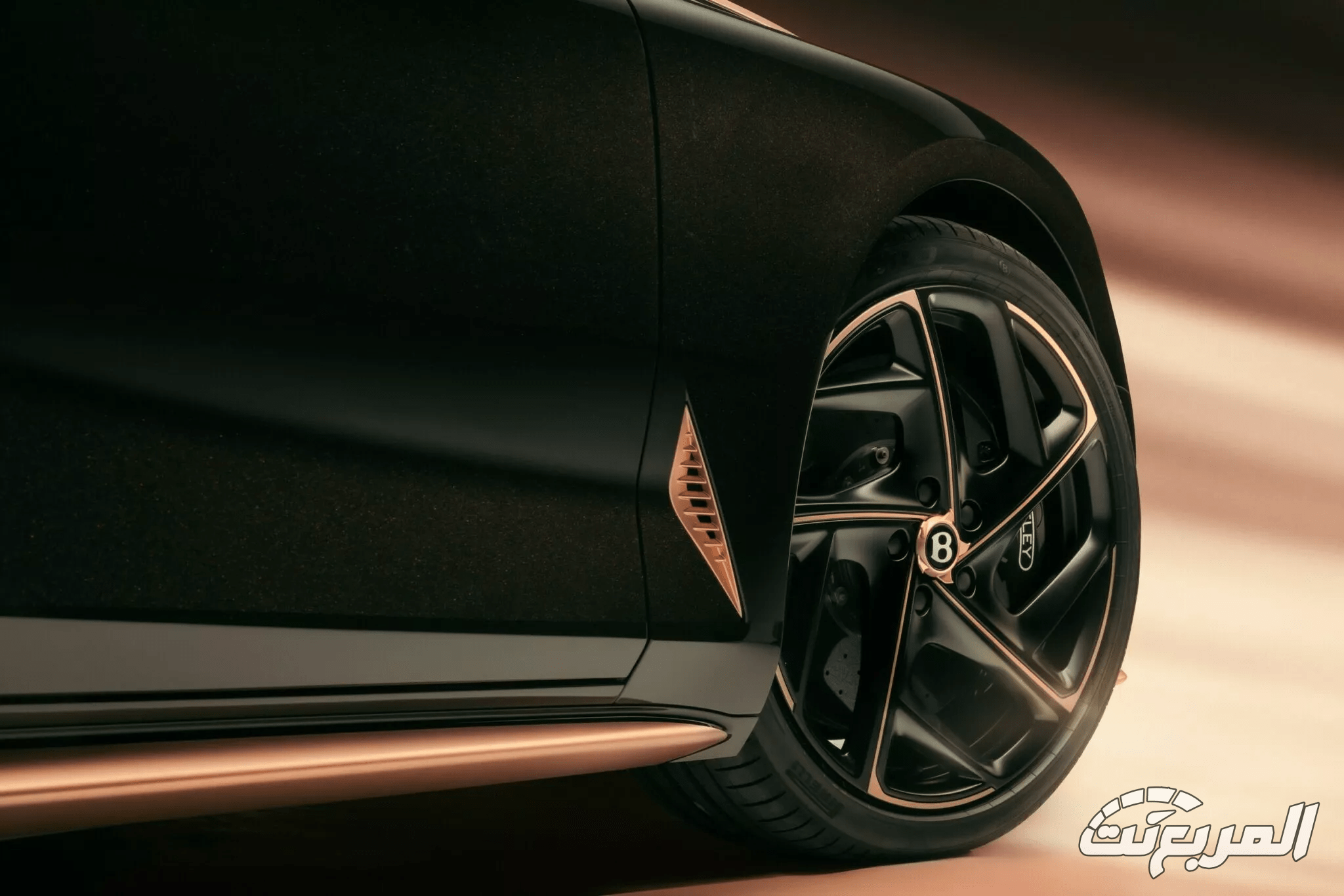 بنتلي تكشف عن آخر نسخة باتور حصرية بزخرفات ذهبية خاصة وسعر يتجاوز 8 مليون ريال بنتلي تكشف عن آخر نسخة باتور حصرية بزخرفات ذهبية خاصة وسعر يتجاوز 8 مليون ريال 2