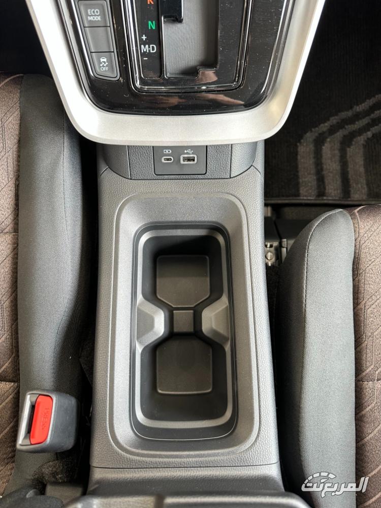 تويوتا-انوفا-المربع-نت-11