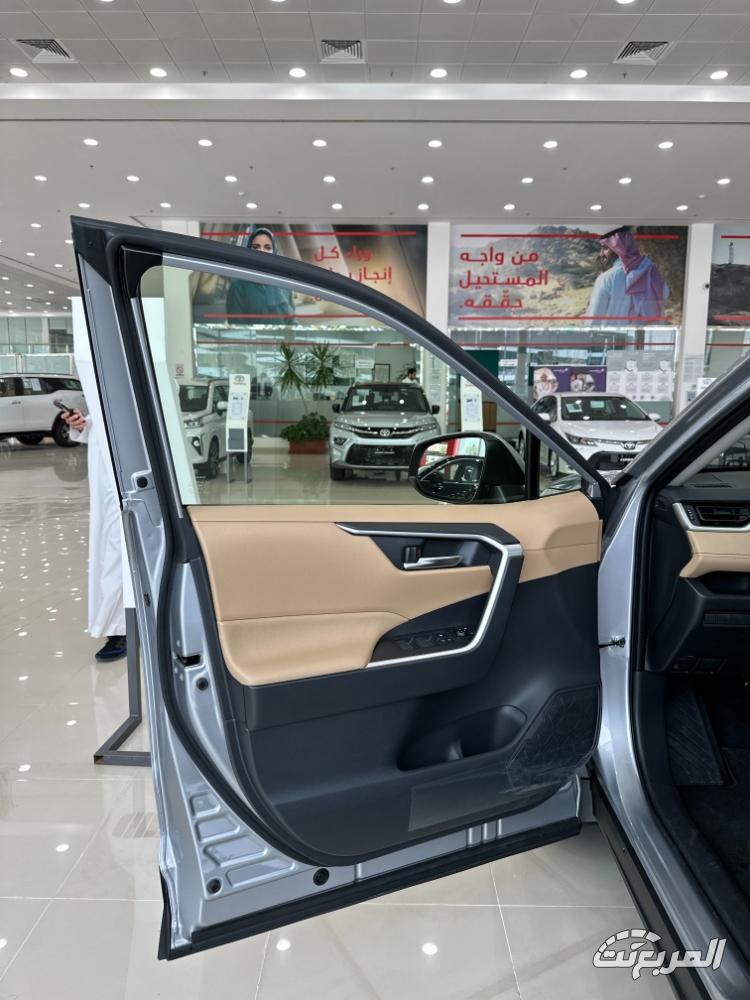 تويوتا-راف-4-15