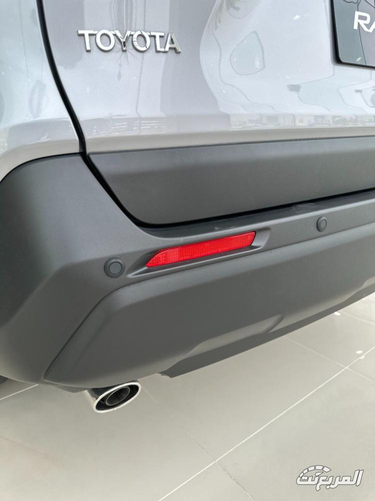 تويوتا-راف-4-23