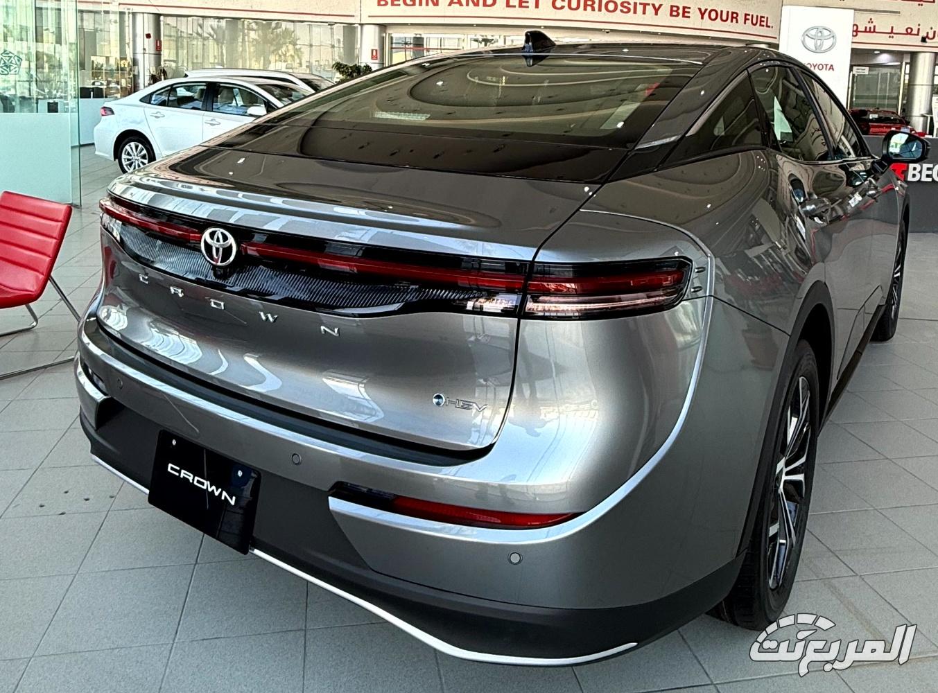 تويوتا-كراون-المربع-نت-2-6